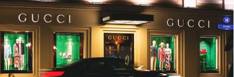 ما الذي يجعل ماركة Gucci أحد أشهر العلامات التجارية؟