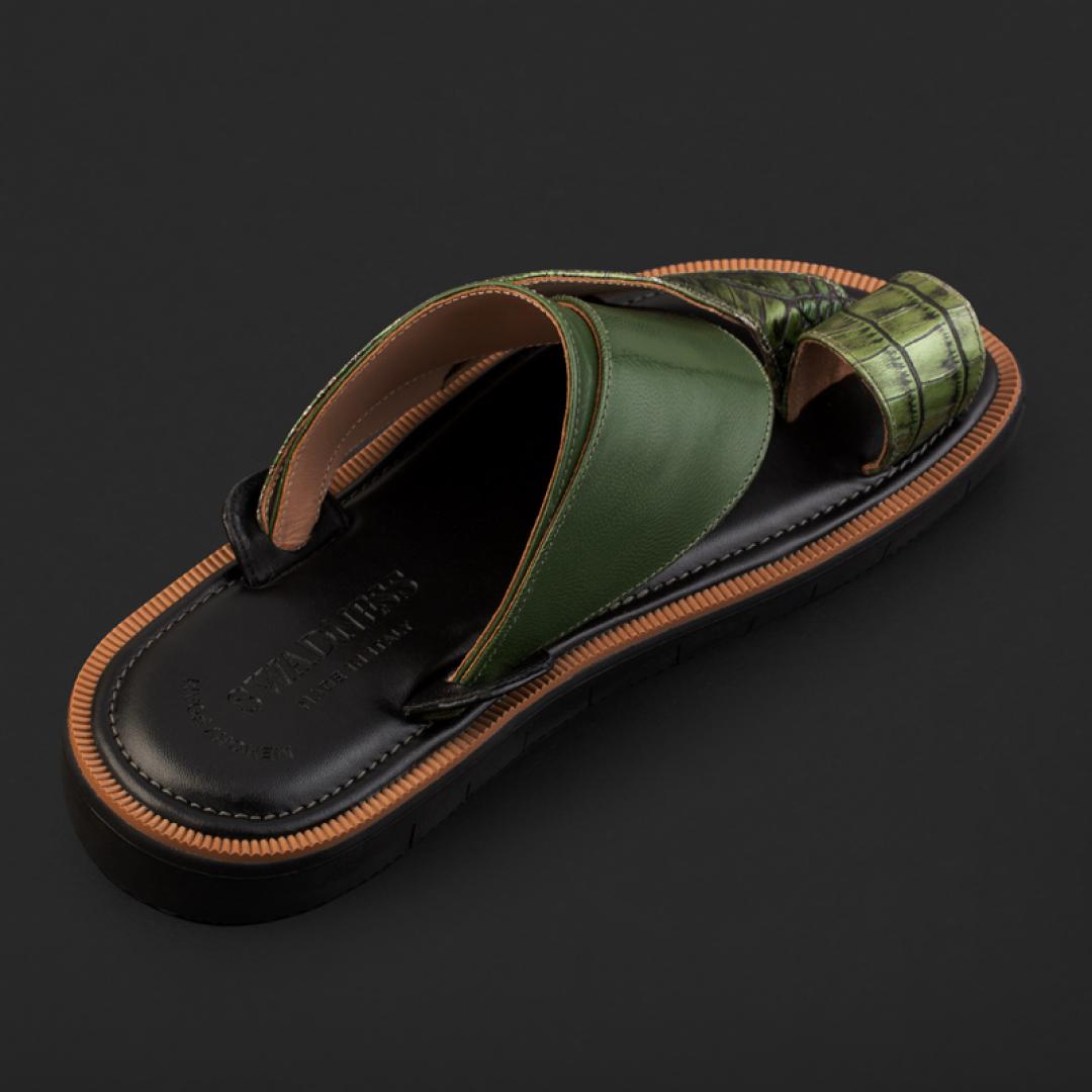 حذاء شرقي أخضر جلد طبيعي فاخر SK1404