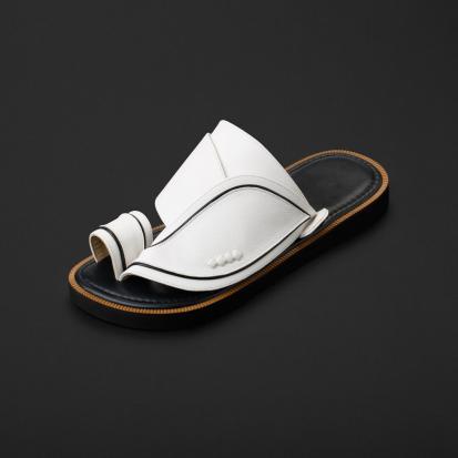 نعال شرقي ابيض اسود MS423