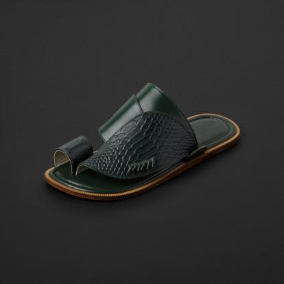 حذاء شرقي جلد طبيعي اخضر زيتي سوادنس SM115