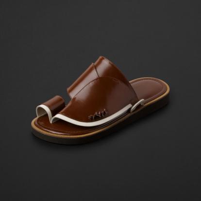 حذاء شرقي كلاسيكي جلد طبيعي بني سوادنس SM131