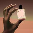 مجموعة هدايا نسائية شتوية شال و عطر و كوب حافظ  WB17 - 10